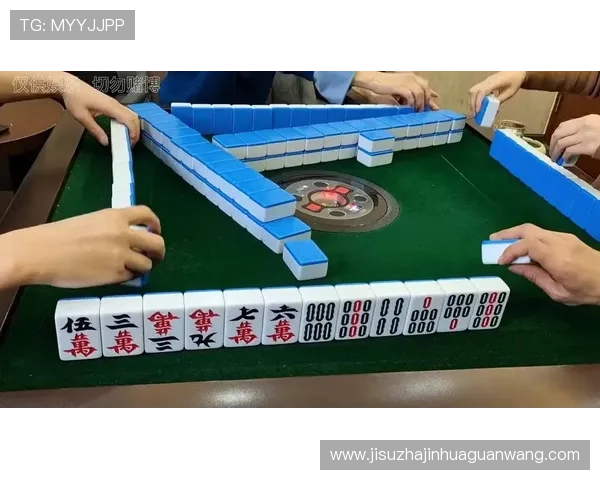 四人打麻将真人版游戏推荐，真人对战高清画质让你沉浸在真实麻将的世界中